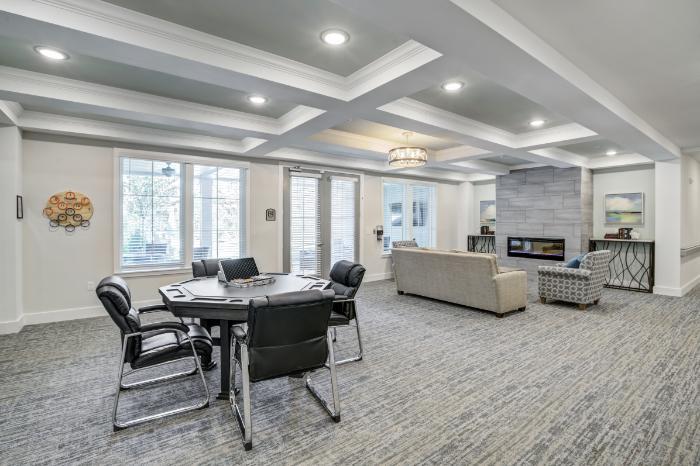 Hickory Creek Lounge Area 3