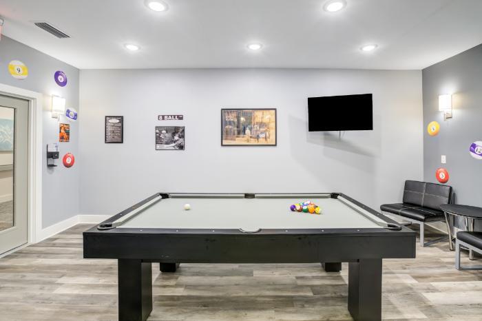 Hickory Creek Pool Table