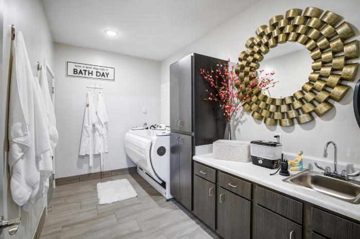 Hickory Creek Salon 2