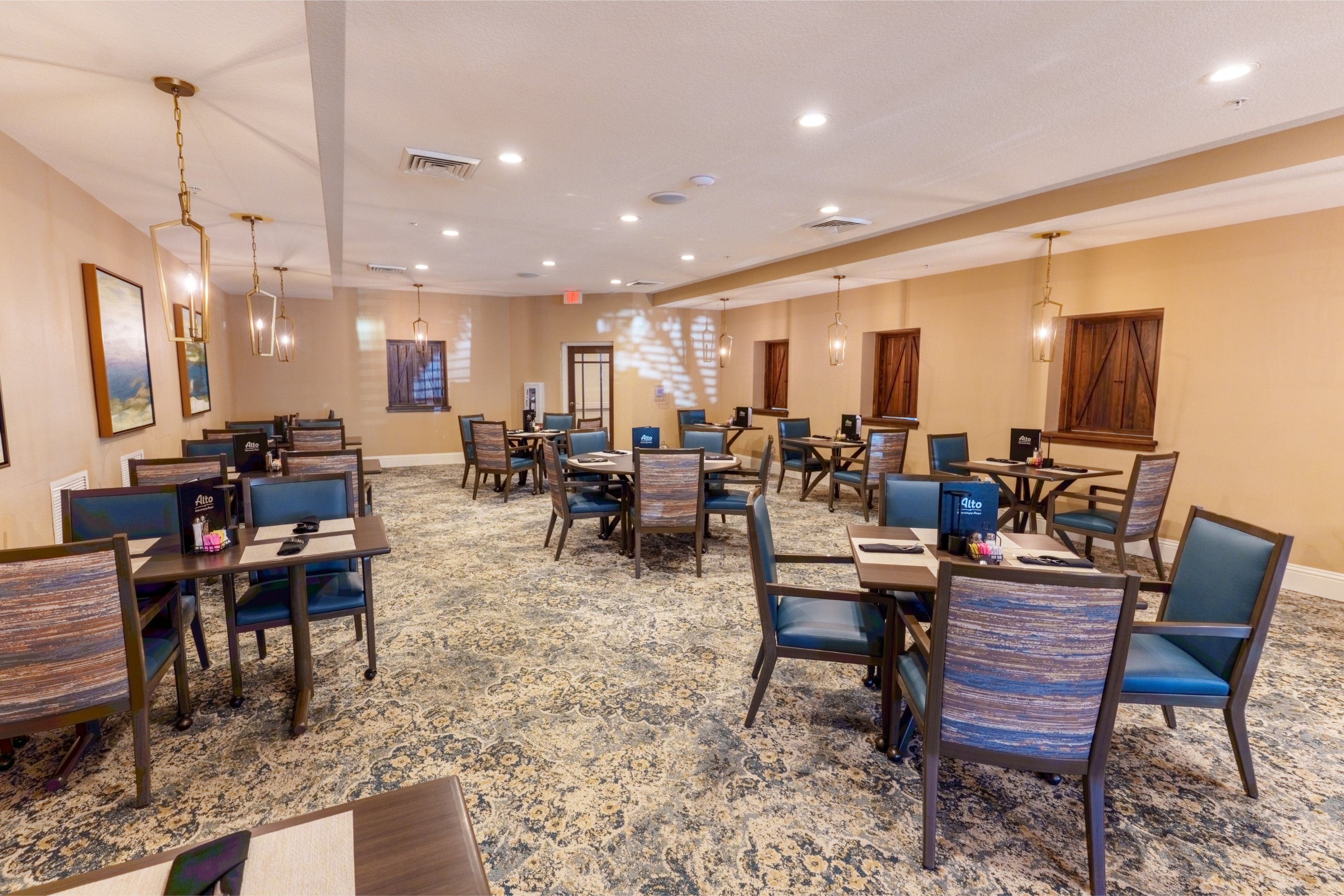 Stuart Dining 1