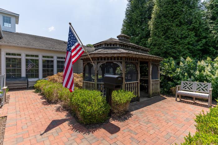 Leesburg Exterior 2