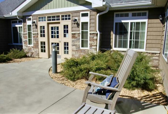 Sandhills Exterior 2