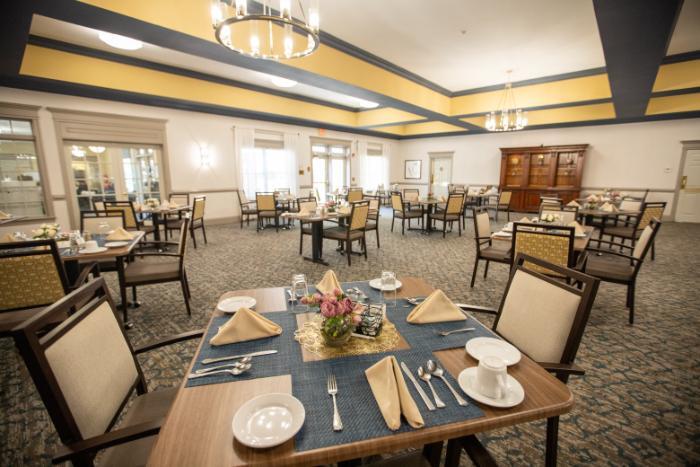 Williamsburg Dining Area 2