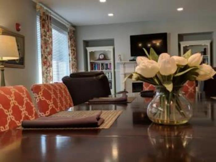 The Piper Dining Area 6