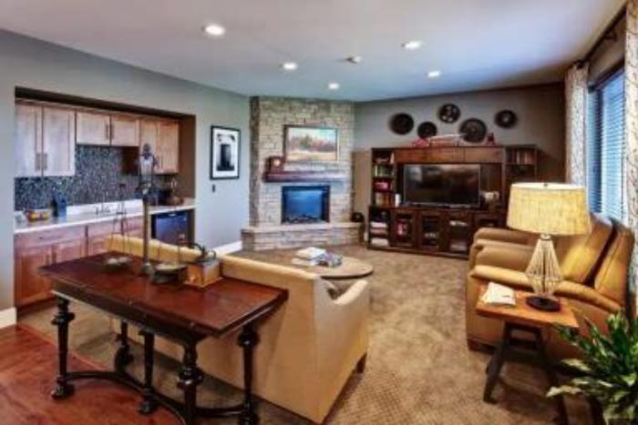 The Piper Interior 6