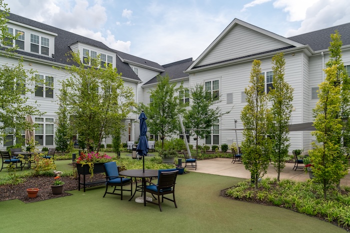 White Springs Exterior 3