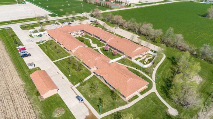 Indianola Exterior 6