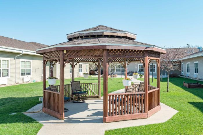 Webster City Courtyard 2