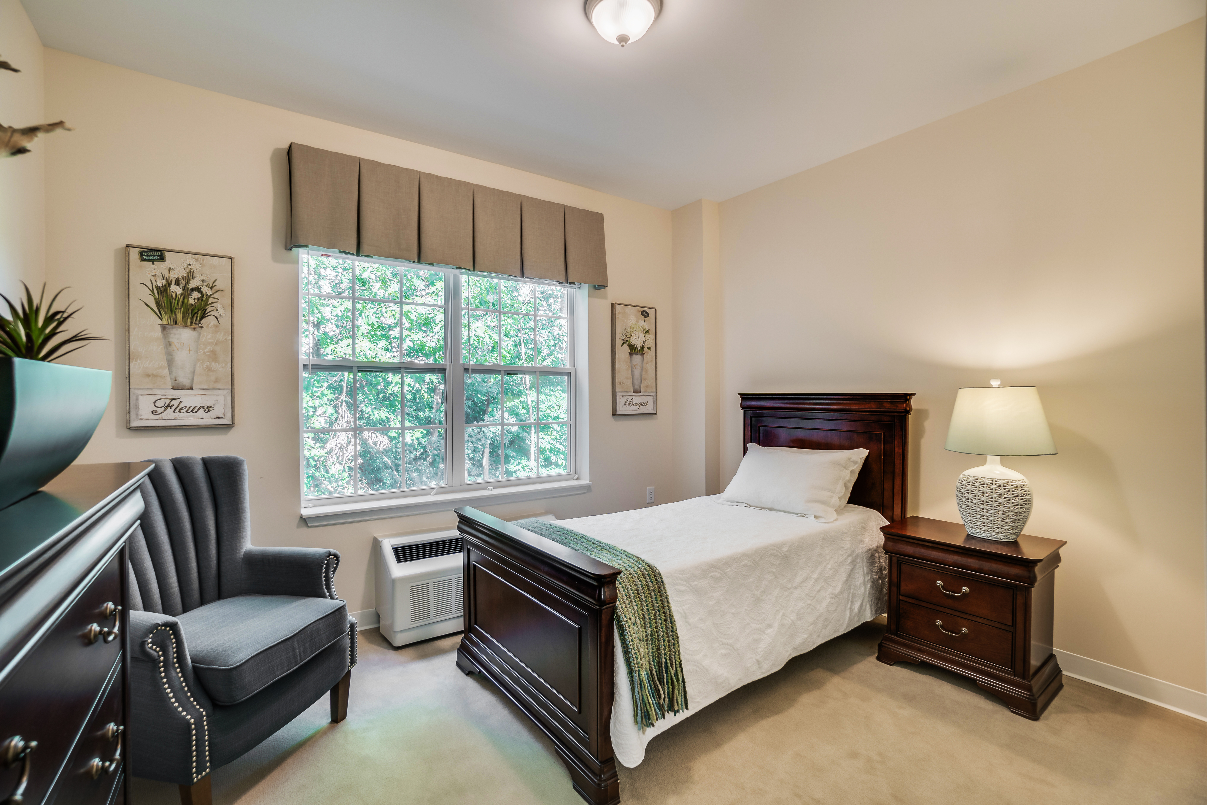 Greenbrier room 2