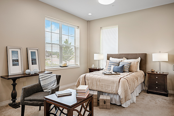 Overland Park Apartment Bedroom